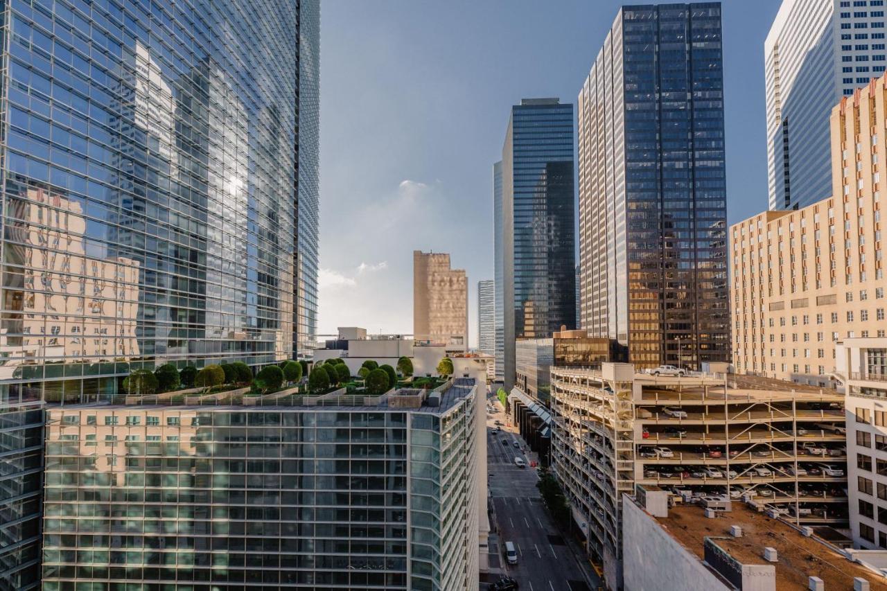 Jw Marriott Houston Downtown Hotel Екстериор снимка