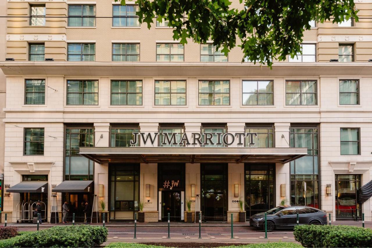 Jw Marriott Houston Downtown Hotel Екстериор снимка
