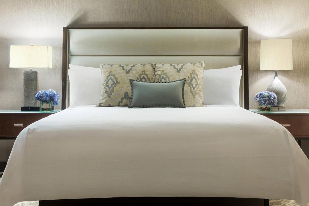 Jw Marriott Houston Downtown Hotel Екстериор снимка