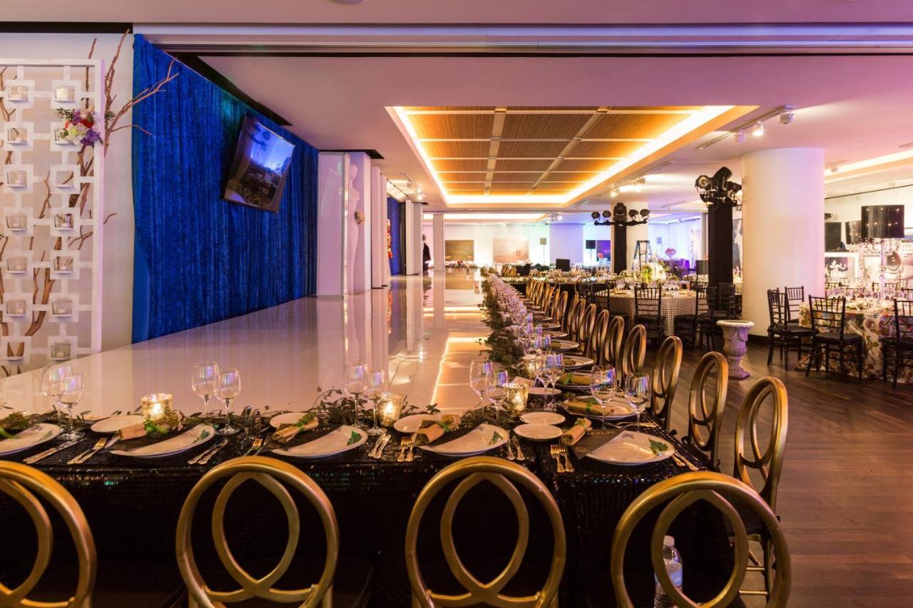 Jw Marriott Houston Downtown Hotel Екстериор снимка