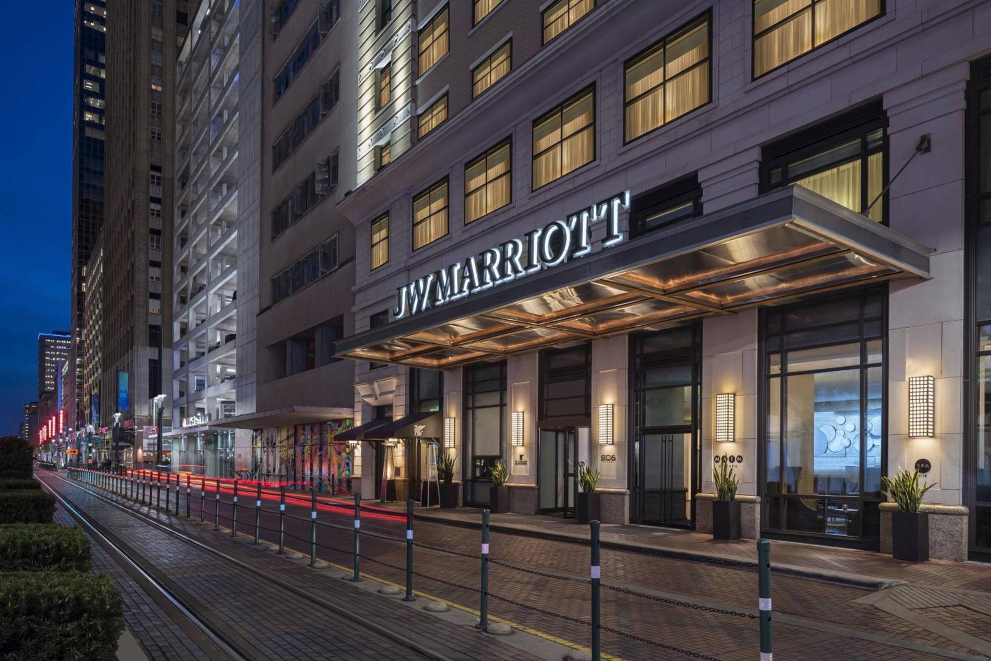 Jw Marriott Houston Downtown Hotel Екстериор снимка