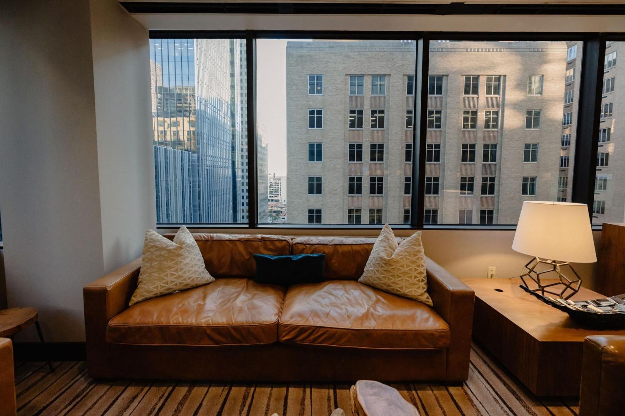 Jw Marriott Houston Downtown Hotel Екстериор снимка