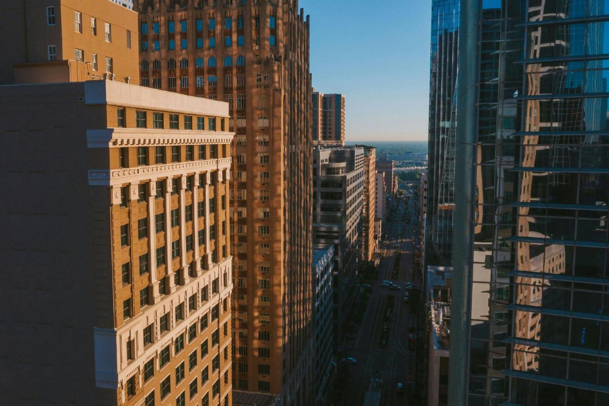 Jw Marriott Houston Downtown Hotel Екстериор снимка